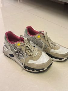 Limited Edition ‼️ Skechers Bling shoes! UK 6