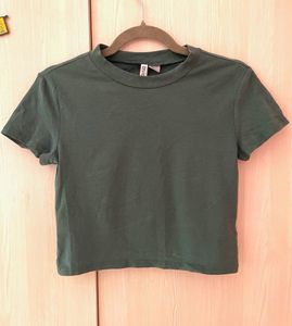 H&M Green Cropped Round Neck T-shirt