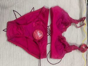 Fuchsia Lace Lingerie Set