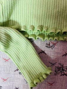 Ribbed Lettuce Trim Off-Shoulder Top