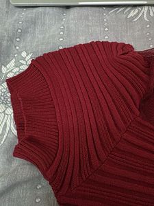 Chic Ribbed Lace Trim Top