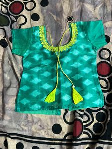 Baby Pattu Paavadai Sattai