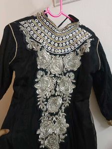 Elegant Black &amp; Silver Embroidered Kurti