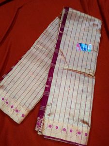 Stunning Light Weight Festive Saree!