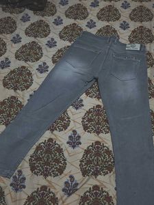 Men's Grey Distressed Jeans