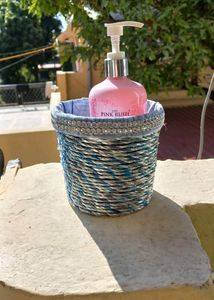 DIY Plastic Makeup Container 💄