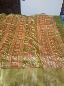 Beautiful Saree With Unstitched Blouse Piece