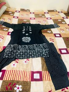 Stylish Black Kurta with White Print And Salwar