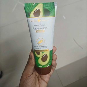 Herbal & More Vitamin Therapy Face Wash