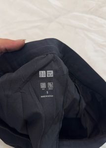 UNIQLO women Black Athletic Shorts