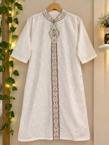 Elegant White Embroidered Kurta