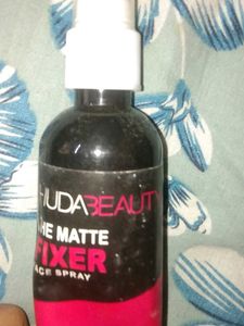 ✨Brand New🎀Huda Make-up Spray