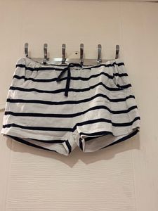 Striped Casual Shorts 6-8 yrs