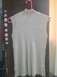 BEIGE Sleeveless Mock Neck Ribbed Top