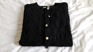 Chic Black Cable Knit Cardigan