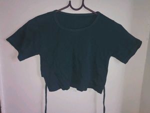 Trendy Dark Green Cropped T-Shirt