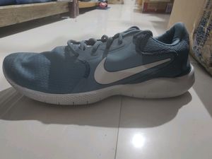 Nike Men Casual Shoes. Unused. No Coins