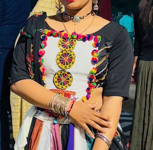 Embroidered blouse