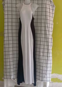 Chic Black &amp; White Maxi Dress