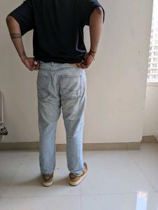 Men's Light Wash Straight Fit Jeans