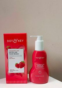Dot & Key Strawberry Dew Micellar Face Wash
