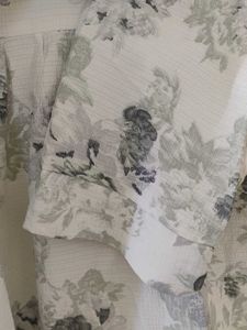 floral off white top casual wear