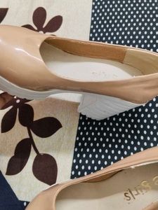 Women Heels 👠