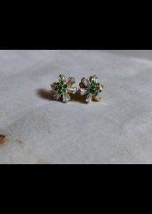 Earings Tops Very Beautiful Daily Wear Very Little And Light Weight Hai