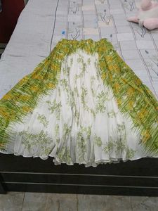 New Without Tag Flowy Pleated Maxi (long)Skirt