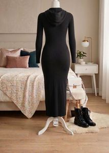 Classic Black Ribbed Midi Dress with Cap