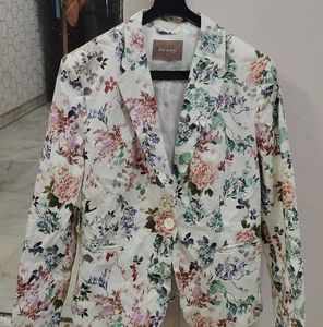 Chic Floral Blazer Jacket