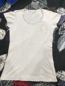 basic white tee