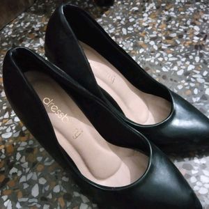Dressberry Black Classic Heels 36 size