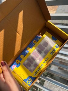 ROS Nail Stickies Nai