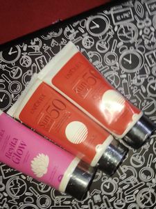 Uniqura Revita Glow &amp; Sun Defend Face Masks