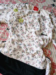 ZOLA cutesy y2k top⋆˚꩜｡