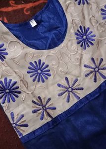 Beautiful Printed Flowers Kurtha With Pant