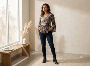 🩶M size Stylish Snake Print Peplum Top🩶