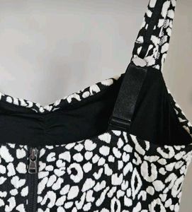 Chic Black &amp; White Animal Print Dress