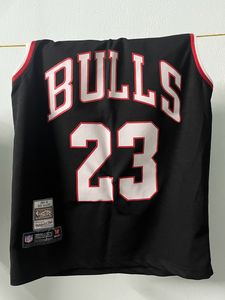 BULLS 23 BASKETBALL JERSEY