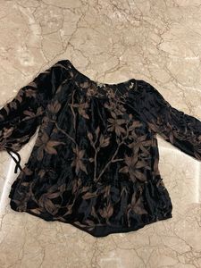 Chic Black Floral Velvet Top
