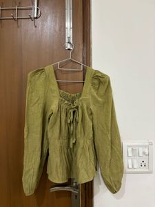 Chic Peplum Top with Puff Sleeves