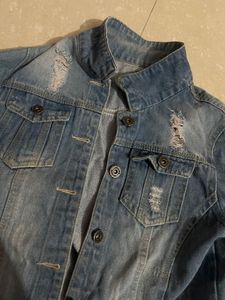 💙Classic Blue Denim Jacket with Distressed Detail
