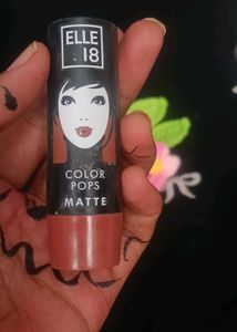 Olivia &amp; Elle 18 Makeup Bundle