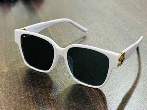 Chic White Designer Sunglasses