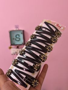12 Decorative Hair Clips &amp; Bangles