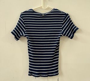 Navy Blue &amp; White Striped Ribbed T-Shirt 🤍💙