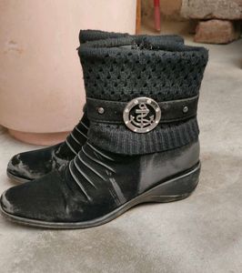Anchor Buckle Ankle Boots