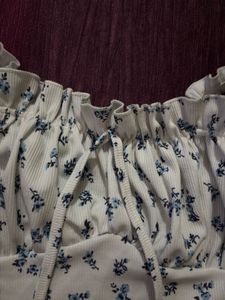 Floral Ruffle Strap Crop Top, size M