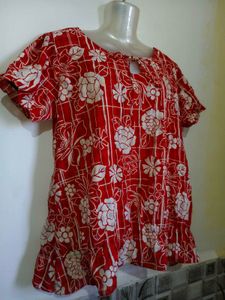 Chic Red Floral Print Top